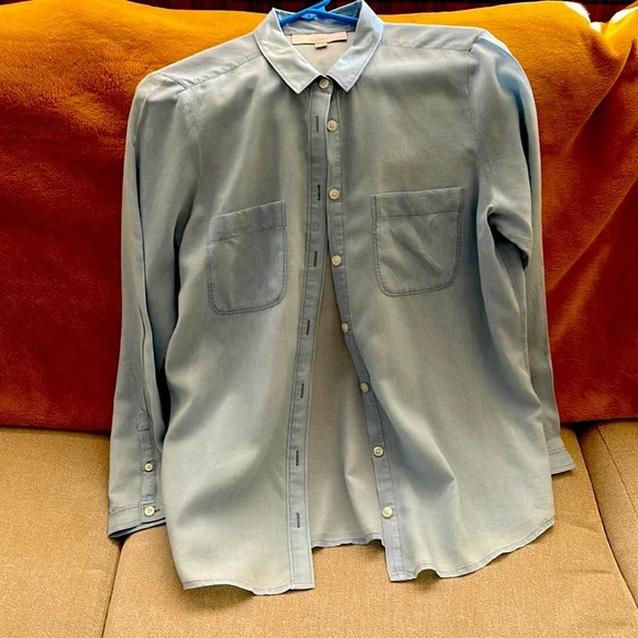 Large petite Loft button down - Picture 1 of 4